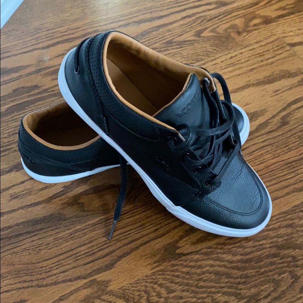 New without tags Lacoste Mens Bayliss Sneakers